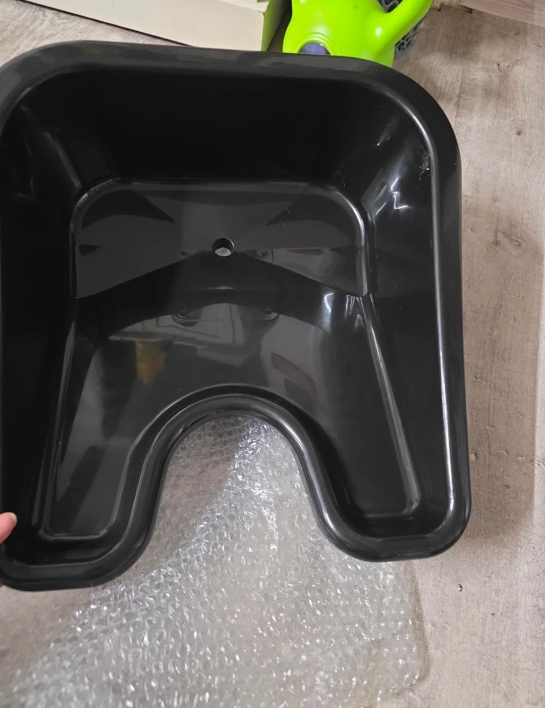 Portable hair washing basin